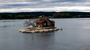 NAJMANJE NASELJENO OSTRO NA SVETU IMA JEDNU KUĆU I DVE STOLICE Evo ko živi na njemu