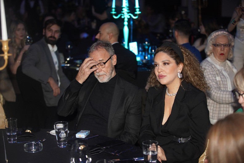 "GLUMAC RASTURIO VEZU KUMU, PA DOBIO DETE U 65. GODINI" Razvod od Beograđanke i danas svi pamte