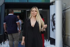 "ODAKLE VAM TA INFORMACIJA?" Pevačica u tajnosti kupila stan u Dubaiju, cena prava sitnica!