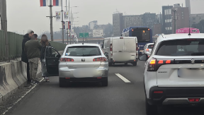 SUDARILA SE DVA AUTOMOBILA NA GAZELI Nesreća u smeru ka Sajmu