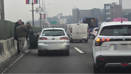 SUDARILA SE DVA AUTOMOBILA NA GAZELI Nesreća u smeru ka Sajmu