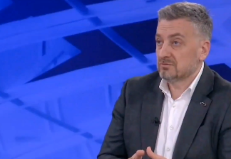 INTERNET GA PRIZEMLJIO! Georgiev pokušao da glumi svetskog filozofa na engleskom