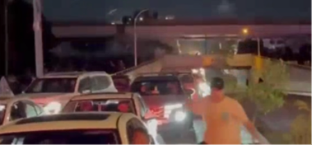 UDAR PO AGRESORU Narod juriša na američku ambasadu