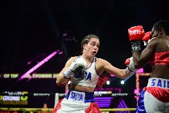 SARA ĆIRKOVIĆ NA KROVU SVETA