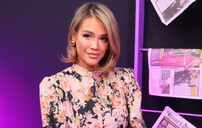 OTKRIVENO KO JE DEČKO MARIJE MIKIĆ Uživa pored uspešnog advokata, a ovo su svi detalji!