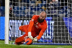 VANJA SAČUVAO MREŽU Napoli ne odustaje od titule