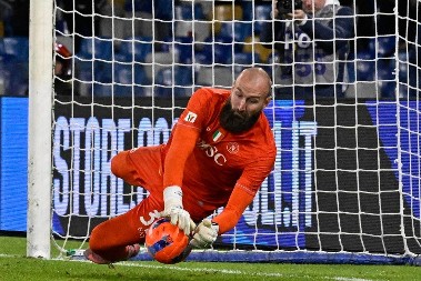 VANJA SAČUVAO MREŽU Napoli ne odustaje od titule