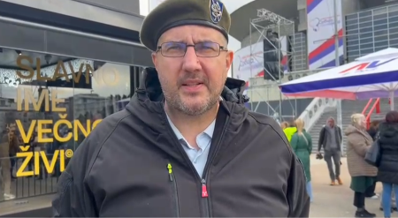 BORAC SA KOŠARA OBJASNIO ZAŠTO PODRŽAVA VUČIĆA: Pogledajte kako se gradi, plate, penzije, pomaganje porodicama... (VIDEO)