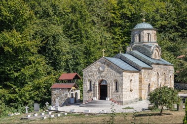 UHAPŠEN JEROMONAH U MANASTIRU TRESIJE Sumnja se da je pijan uradio ovo, odmah reagovala policija