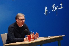 "UNIŠTILI SU NAM ČITAVE GENERACIJE" Vučić najavio velika ulaganja u obrazovanje