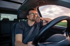 NAKON RAZVODA, MUŽ UZEO ŽENIN AUTO I URADIO NEŠTO NEVEROVATNO Kada je saznala šta, zanemela je od ŠOKA 