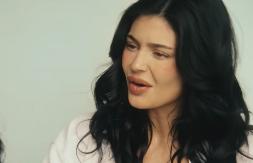 Progovorila asistentkinja Kajli Džener, sitnica je bila presudna! "Uf, ko će to da donese?" bila je rečenica za otkaz?