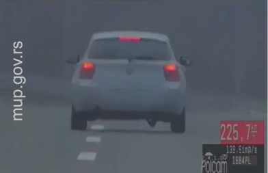 JURILA 221 NA SAT GDE JE OGRANIČENJE 80 Presretač zaustavio ženu kod Valjeva