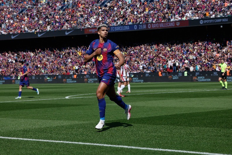 BARSELONA NASTAVLJA MARŠ KA TITULI Sećanje na Ronaldinja i "minimalac" protiv Rajo Valjekana