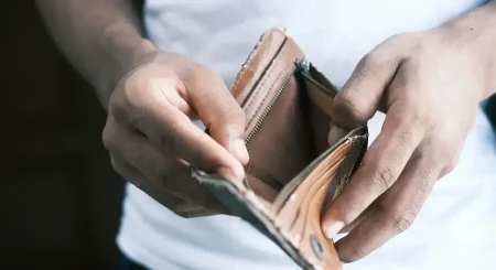 JEDNU STVAR NOSIMO U NOVČANIKU, A VERUJE SE DA PRIVLAČI LOŠU ENERGIJU: Odmah je izbacite i gledajte kako vam stižu pare