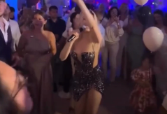 "DA BI NEKO BIO MOJ PRIJATELJ, MORA DA LEGNE SA MNOM" Naša pevačica šokirala priznanjem 