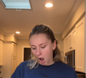  BUDUĆA MLADA SE ŠOKIRALA KADA JE UOČILA JEDAN DETALJ NA POZIVNICI ZA VENČANJE Morala je da reaguje ODMAH - evo šta je uradila