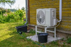 UKRAO 66 KLIMA SA GRADILIŠTA U NIŠU Šteta dva miliona dinara