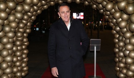 ESTRADA SE SJATILA KOD SERGEJA ĆETKOVIĆA Zavirite na glamuroznu proslavu njegovog 50. rođendana! (FOTO)