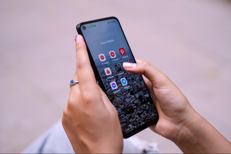 NEĆE VAM BITI SVEJEDNO KAD OVO SAZNATE Pametni telefoni znaju o vama mnogo više nego što mislite 