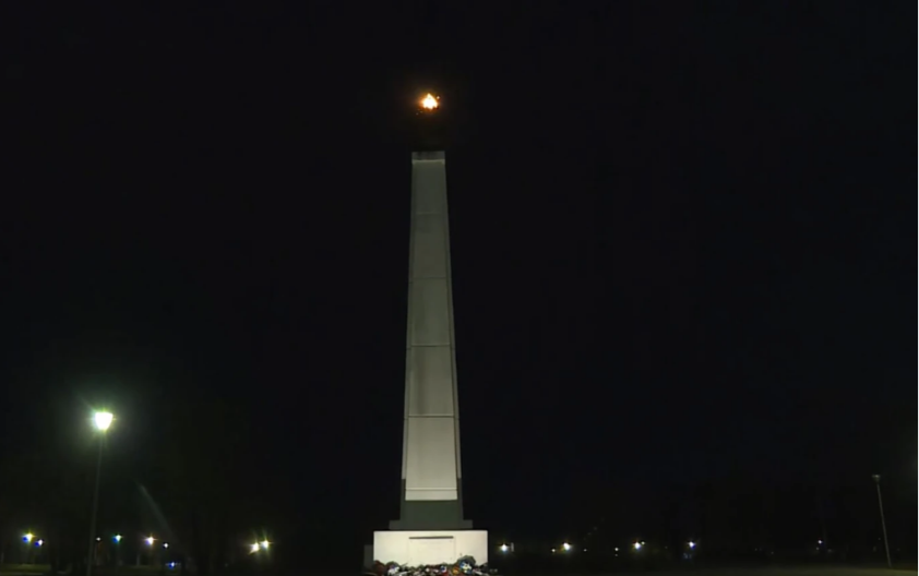 Upaljena "Večna vatra" na Ušću povodom obeležavanja godišnjice NATO bombardovanja