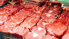 Stabilna snabdevenost a i cene - pileće meso 320 dinara, prasetina i jagnjetina osciliraju 