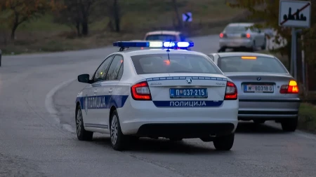 BRUTALNO PREBIJEN POSLE SVAĐE U SAOBRAĆAJU Detalji sukoba dvojice vozača na Novom Beogradu, čovek izudaran u glavu i gažen!