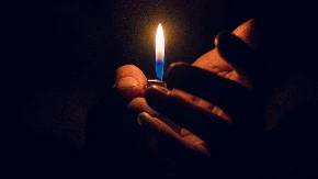 SMRT U DOMU ANĐELINE DŽOLI Glumicu zadesila porodična tragedija!