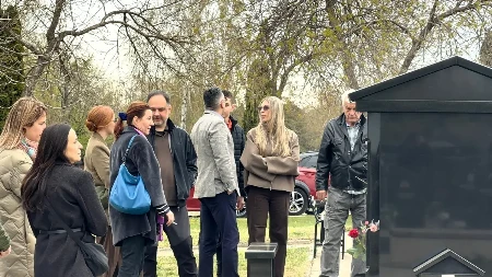 GLUMICA MU JE RODILA ĆERKU SARU, RAZVELI SU SE NAKON 7 GODINA Bivša žena nije došla na pomen Marinku Madžgalju 