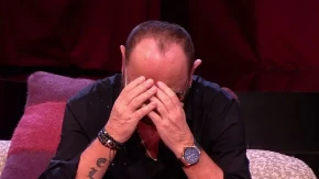 NAŠ PEVAČ (73) DOBIJAO NOVAC ZA INTIMNE USLUGE Godinama ćutao, a onda sve priznao: "Za noć mi je dala 7.000 evra, sa njom je bilo pola pevača"