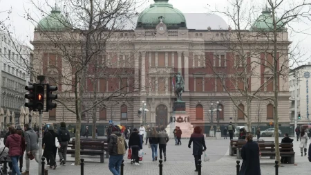 NAGLA PROMENA VREMENA U SRBIJI Sa 19 stepeni stiže zahlađenje, kiša i sneg do 30 cm – zdravstveni rizici i pomeranje sata