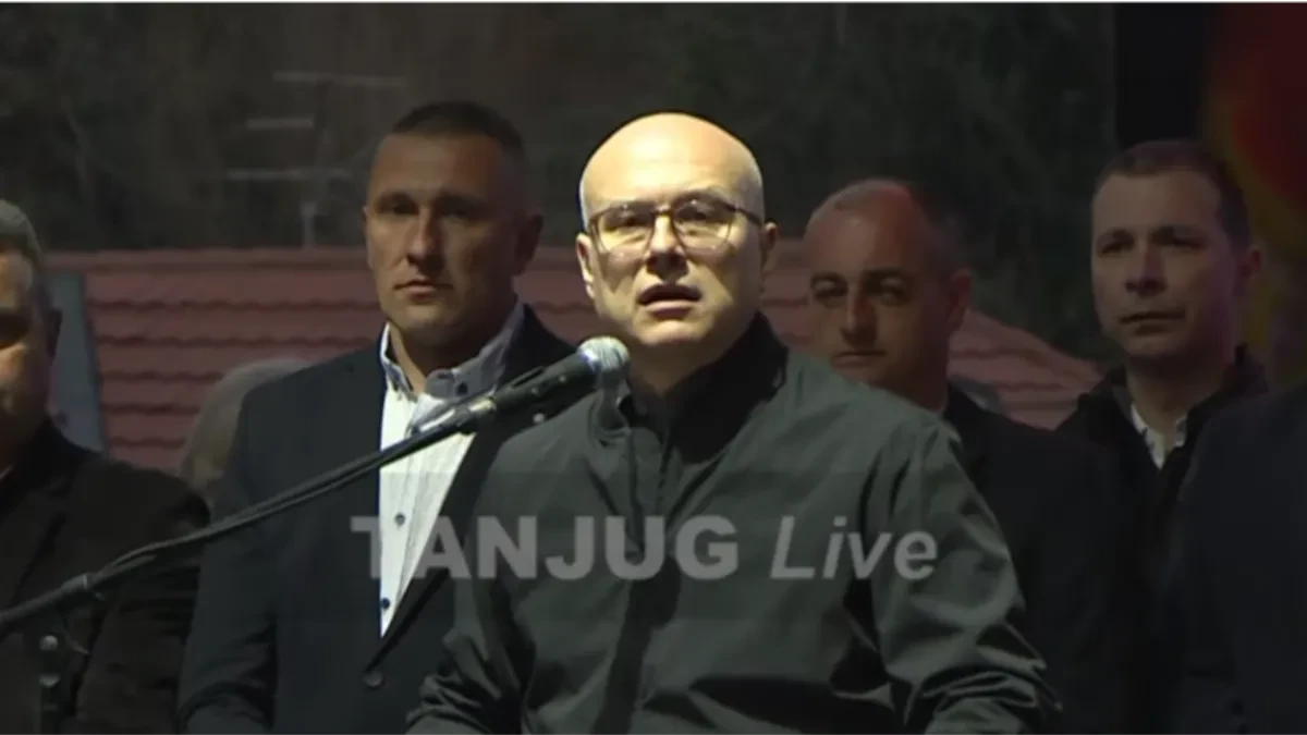 SAČUVALI SMO NAROD I DRŽAVU! Miloš Vučević se obratio velikom broju građana na SNS skupu u Aranđelovcu: Aleksandar Vučić zna šta radi!