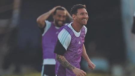 MESI, MESI! Neće ništa da nam škodi, samo, prošli je put je bolelo...