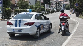 DRAMA U ULCINJU Mladić pucao iz audija - krenula filmska potera