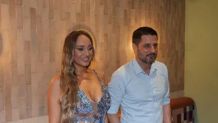 SVE JE STALO KAD JE UŠLA Luna u mini haljini sa brutalnim dekolteom, Marko je ne ispušta iz zagrljaja! (FOTO)