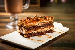 KREMASTI KOLAČ BEZ PEČENJA KORICA Jednostavan, a neodoljiv i savršen