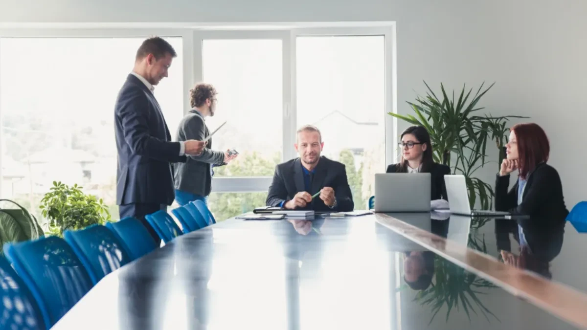 SKRAĆUJE SE RADNA NEDELJA ZA DRŽAVNE SLUŽBENIKE Vlada ove zemlje donela odluku 