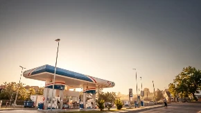 NIS proizvodi dovoljno i redovno snabdeva  - "Cene goriva na gotovo istom nivou" 