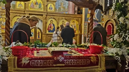 "Krstimo se kad vidimo šta ljudi donose": Sveštenik apeluje, "ovo nikako ne stavljajte u uskršnju korpu"