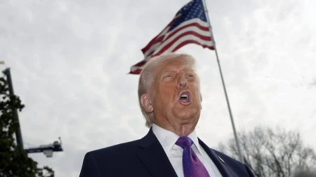 AMERIKA TONE U AMBIS? Danas preko 3.200 protesta protiv Trampove politike