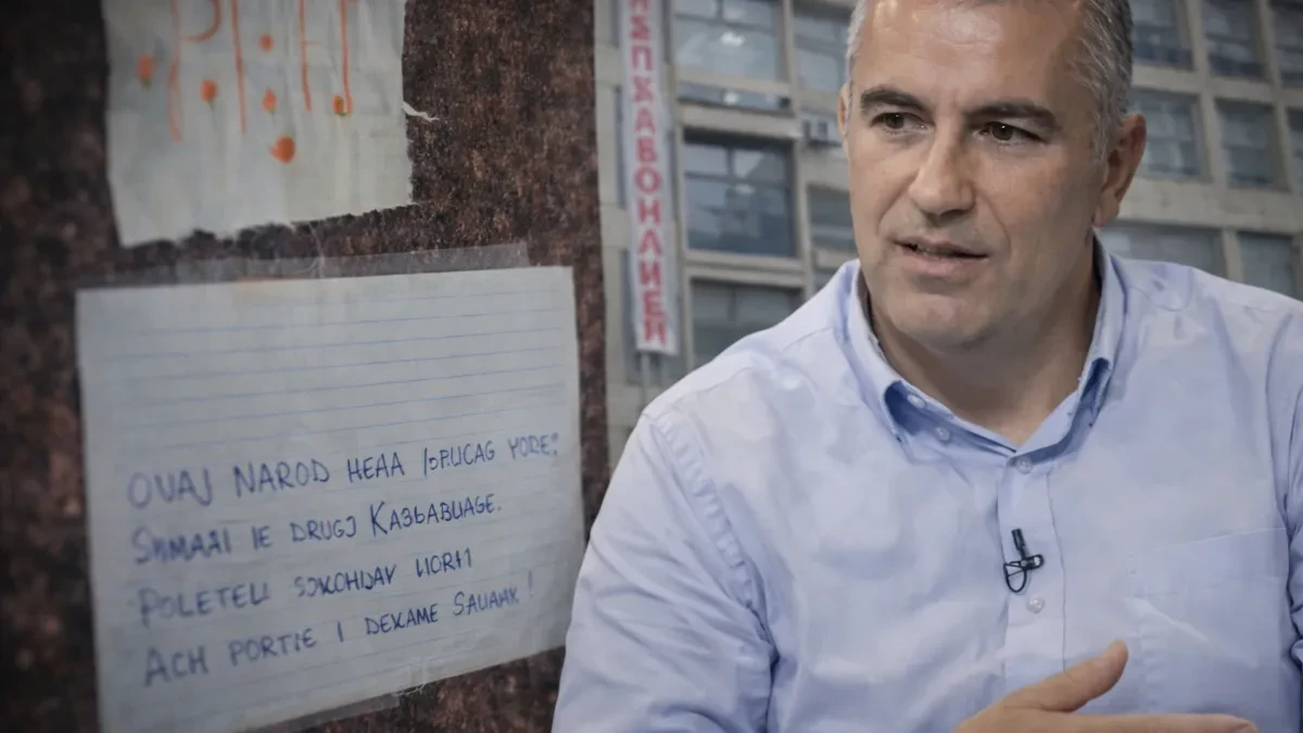 DA LI JE OVO DOKAZ?! Poruke otkrivaju – Sinani slavljen kao vođa?!