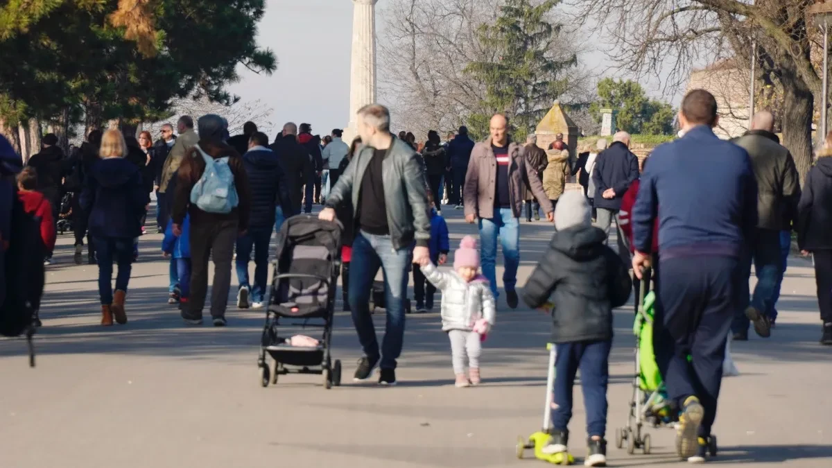 ''TO JE BOLESNO!“ Balkanci zaratili na mrežama zbog promene naglaska - reakcije su brutalne! 