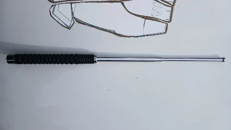 BLOKADERI KRENULI DA BIJU GRAĐANE! Kod jednog pronađena teleskopska palica