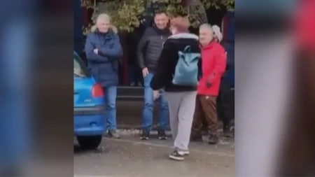MUČNI PRIZORI ZA GLEDANJE ZA VREME IZBORA: Vidite šta radi blokaderska u Kuli (VIDEO)