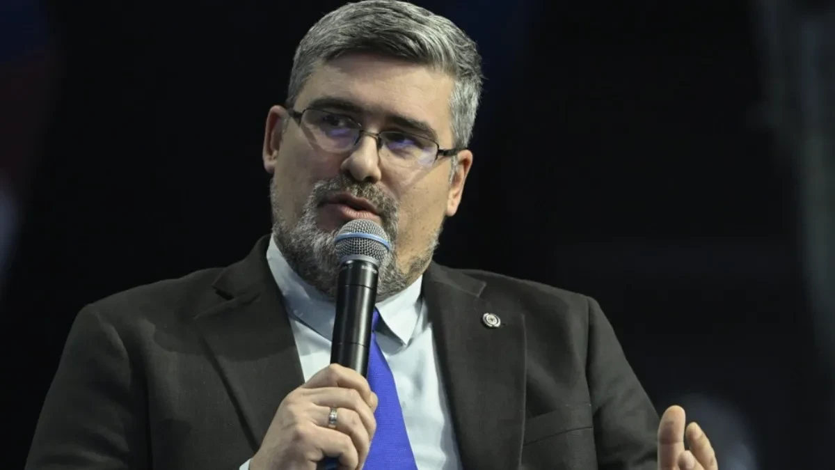 STAROVIĆ UZVRATIO EVROPSKIM DEMOKRATAMA "Širite lažne vesti, na fotografiji osuđivani aktivista opozicije!"