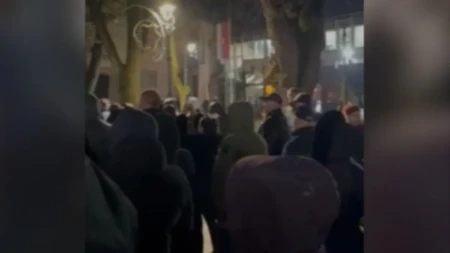 SLAVLJE U KULI! Građani viču "Aco, Srbine!" u znak pobede na izborima! (VIDEO)