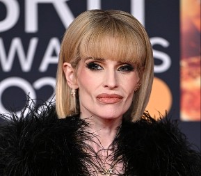 Ženo, da li si dobro? Ćerka pokojnog pevača drastično smršala, niko je više ne prepoznaje