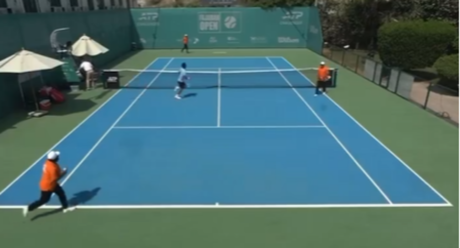 JEZIVE SCENE Drama zbog napada dronova: Teniseri bežali sa terena (VIDEO)