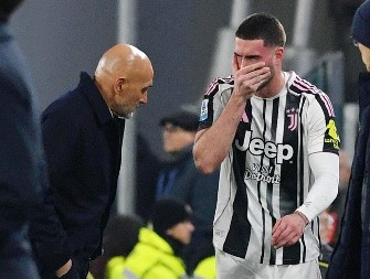 NESTVARAN OBRT U SLUČAJU SRBINA Dušan Vlahović posle svega bira ovaj klub i potpisuje?