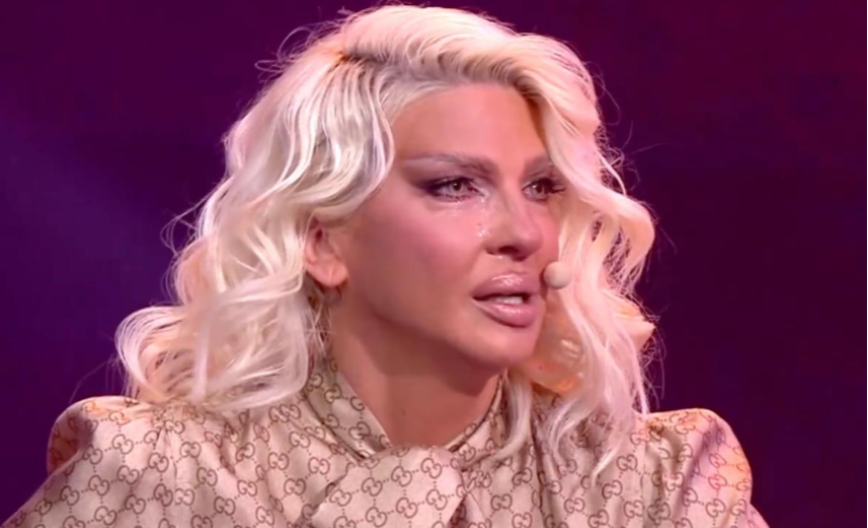 KARLEUŠINA ĆERKA DANAS TUGUJE Nika Tošić skrhana, objavila srceparajuću fotografiju (FOTO)